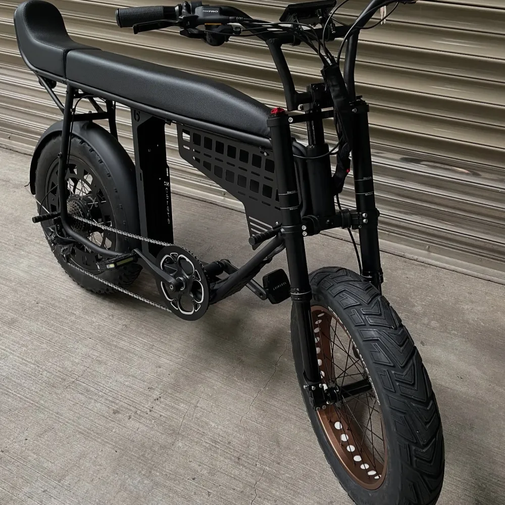 全車拆空大保養並重新烤漆後的 SEIC Unimoke