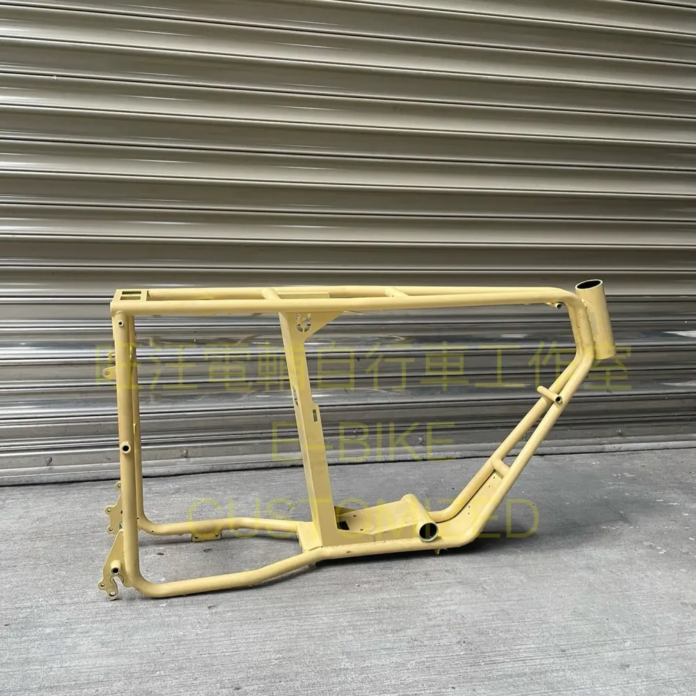 烤成沙色的 SEIC Unimoke 車架